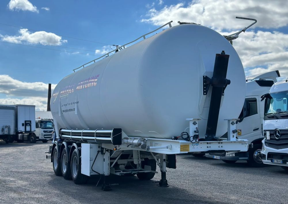 General Trailer 46 m3 KIPPER - Полуприцеп-цистерна: фото 1 General Trailer 46 m3 KIPPER - Полуприцеп-цистерна: фото 1