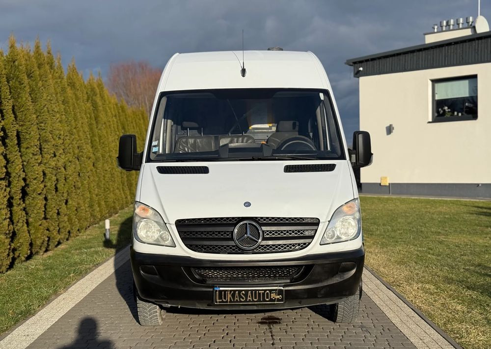Mercedes-Benz SPRINTER 516 3,5 T MANUAL - Цельнометаллический фургон: фото 2 Mercedes-Benz SPRINTER 516 3,5 T MANUAL - Цельнометаллический фургон: фото 2