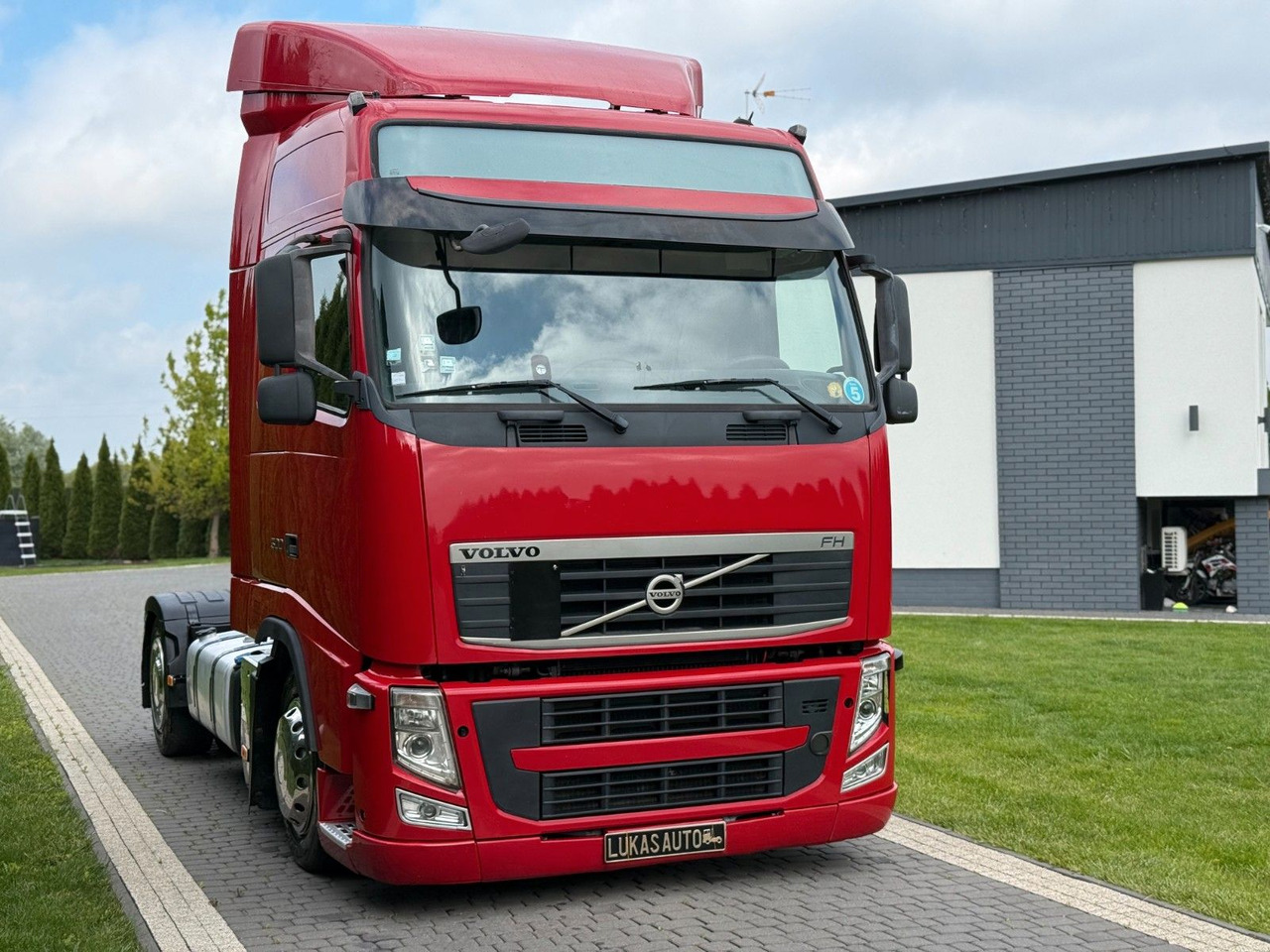 Volvo FH 500 LOW DECK LOW KMS - Тягач: фото 4 Volvo FH 500 LOW DECK LOW KMS - Тягач: фото 4
