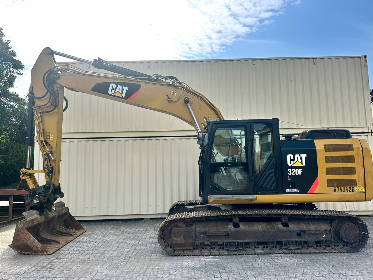 CAT 320FL / 2017 BJ / 9.933 H / Deutsche Maschine - Гусеничный экскаватор: фото 2 CAT 320FL / 2017 BJ / 9.933 H / Deutsche Maschine - Гусеничный экскаватор: фото 2