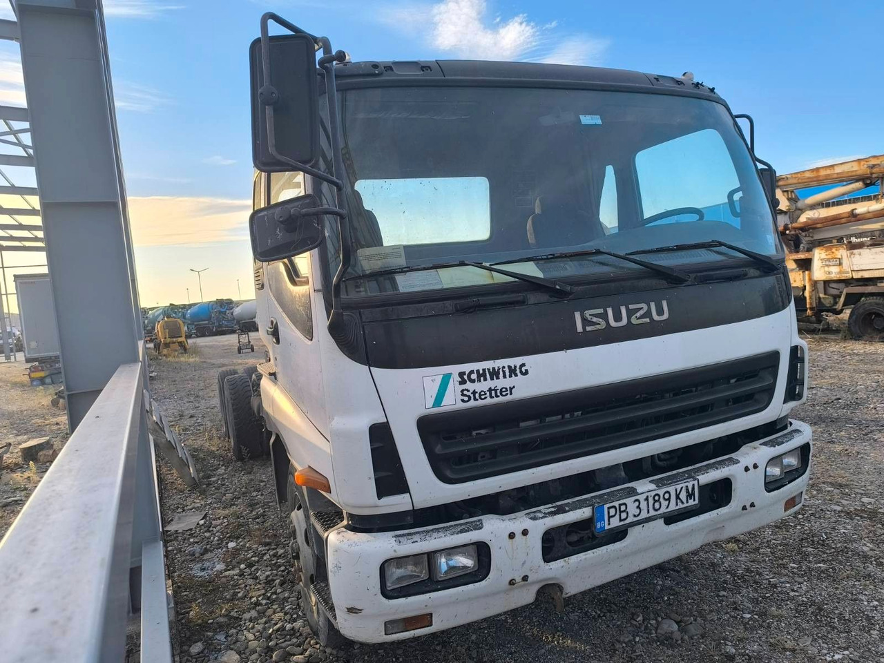 Isuzu 2.8 CXZ 81 - Грузовик-шасси: фото 1 Isuzu 2.8 CXZ 81 - Грузовик-шасси: фото 1