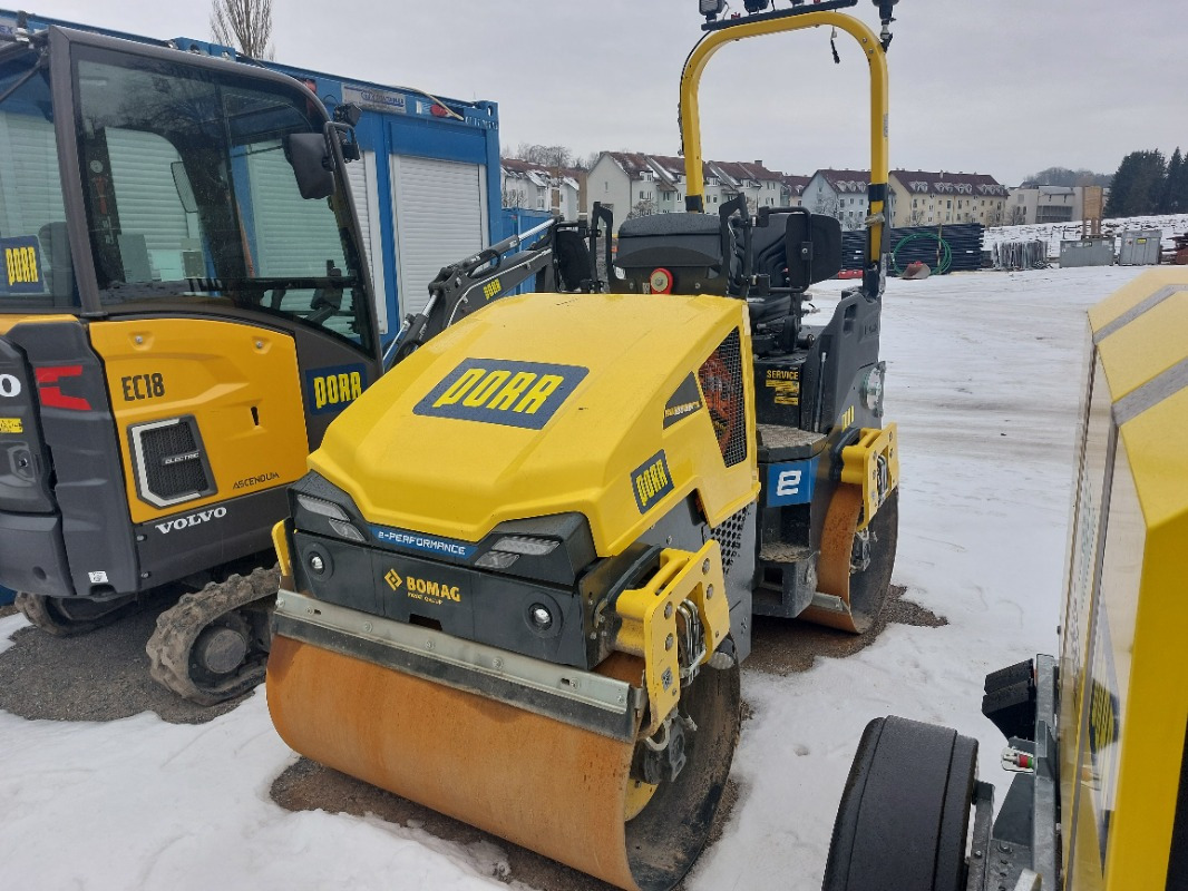 BOMAG DE BW 120 ADe-5 - Каток: фото 2 BOMAG DE BW 120 ADe-5 - Каток: фото 2