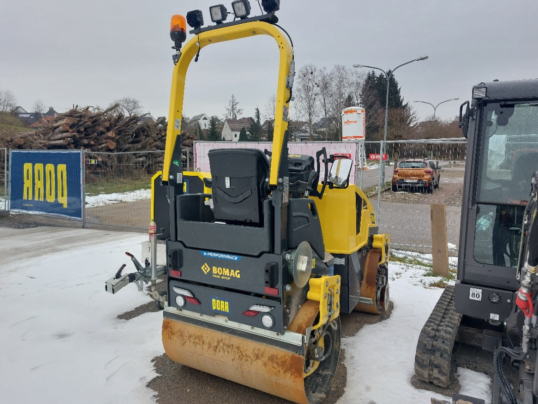 BOMAG DE BW 120 ADe-5 - Каток: фото 3 BOMAG DE BW 120 ADe-5 - Каток: фото 3