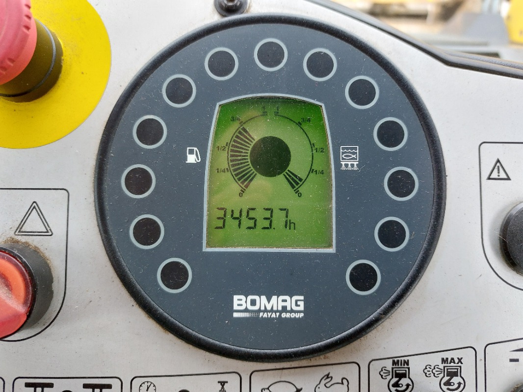 BOMAG DE BW 151 AD-4 AM  Tier 3 - Каток: фото 2 BOMAG DE BW 151 AD-4 AM  Tier 3 - Каток: фото 2