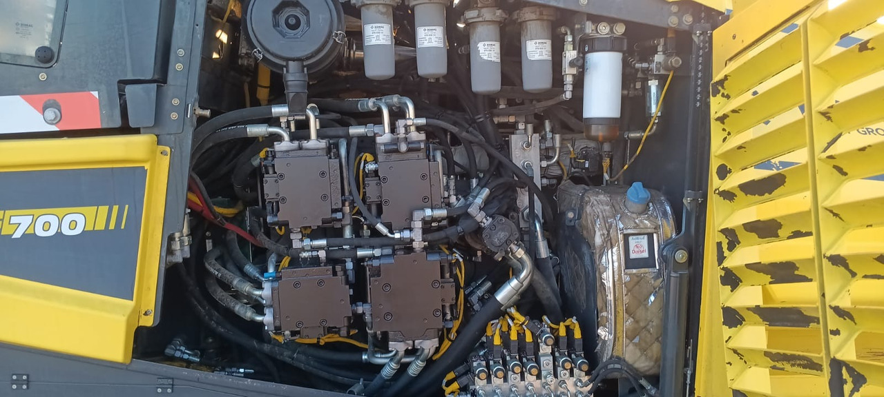 BOMAG IT BF 700 C-2 S500 Stage IV/Tier 4f - Асфальтоукладчик: фото 3 BOMAG IT BF 700 C-2 S500 Stage IV/Tier 4f - Асфальтоукладчик: фото 3