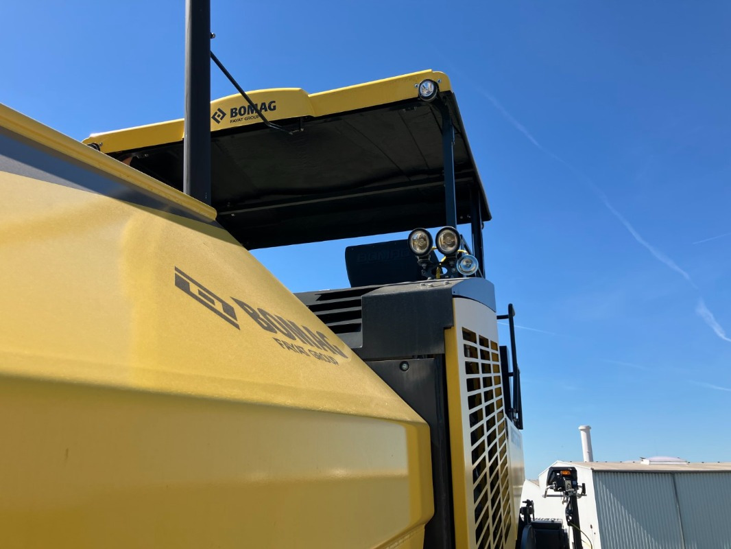 Новый Асфальтоукладчик BOMAG IT BF 800 C S600  Stage IIIa/Tier 3: фото 13 Новый Асфальтоукладчик BOMAG IT BF 800 C S600  Stage IIIa/Tier 3: фото 13