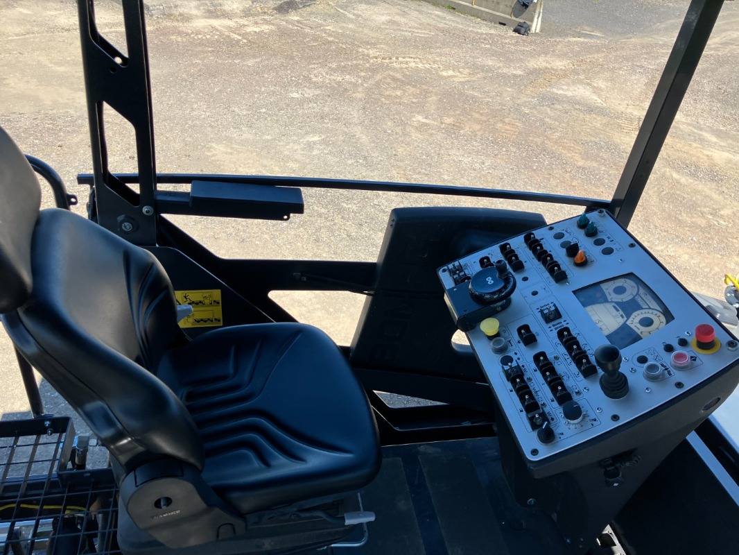 Новый Асфальтоукладчик BOMAG IT BF 800 C S600  Stage IIIa/Tier 3: фото 8 Новый Асфальтоукладчик BOMAG IT BF 800 C S600  Stage IIIa/Tier 3: фото 8
