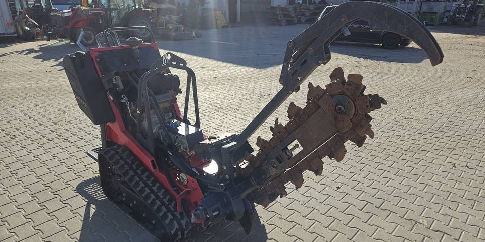 Koparka łańcuchowa Barreto 20RTK E2024TK baretto - Траншеекопатель: фото 4 Koparka łańcuchowa Barreto 20RTK E2024TK baretto - Траншеекопатель: фото 4