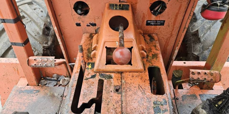 Колёсный экскаватор Koparka łańcuchowa Ditch Witch 7610: фото 11