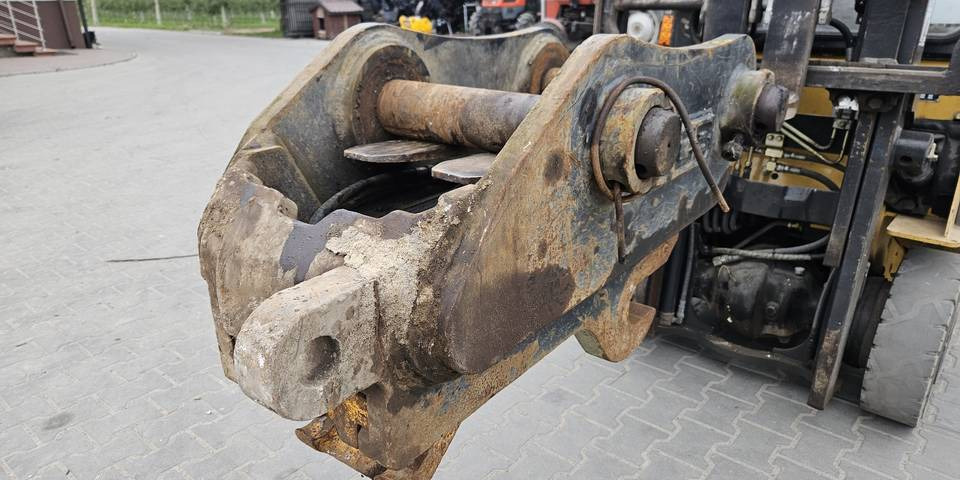 Szybkozłącze hydrauliczne JCB JS200 oryginał sworznie 80 mm 980/A8252 - Сцепное устройство: фото 2 Szybkozłącze hydrauliczne JCB JS200 oryginał sworznie 80 mm 980/A8252 - Сцепное устройство: фото 2
