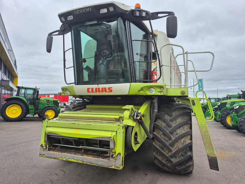 Claas Lexion 560 V750 - Зерноуборочный комбайн: фото 2 Claas Lexion 560 V750 - Зерноуборочный комбайн: фото 2