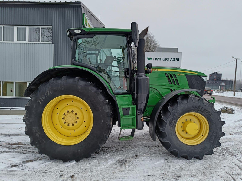 John Deere 6215R - Трактор: фото 2 John Deere 6215R - Трактор: фото 2