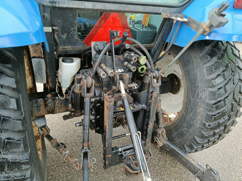 Трактор New Holland T 5050: фото 9 Трактор New Holland T 5050: фото 9