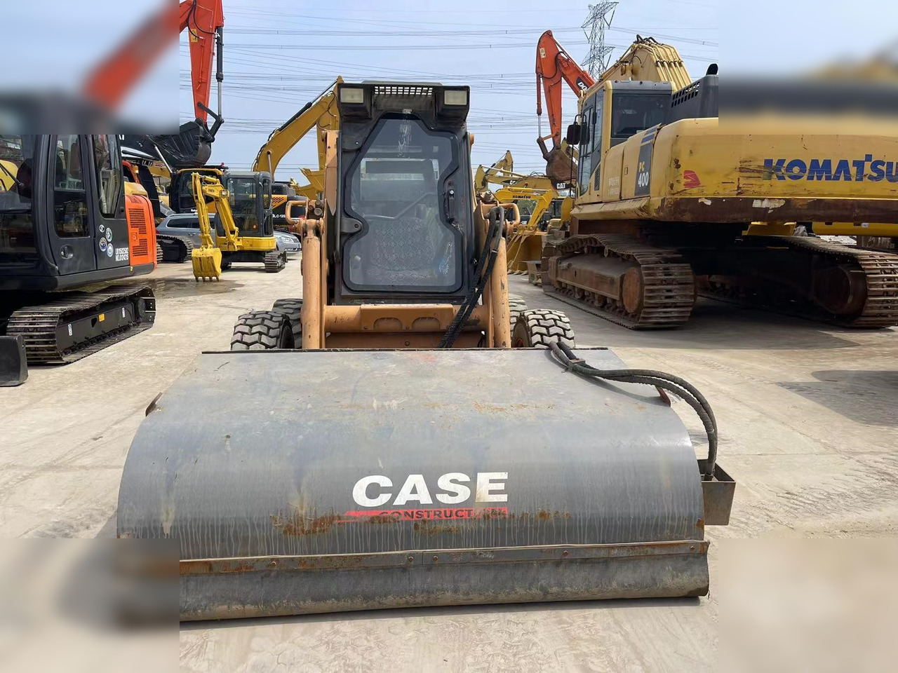 CASE 85XT - Мини-погрузчик с бортовым поворотом: фото 4 CASE 85XT - Мини-погрузчик с бортовым поворотом: фото 4