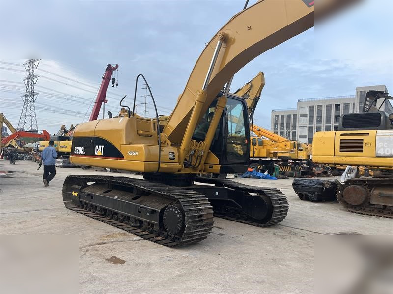 CATERPILLAR 320CL - Гусеничный экскаватор: фото 3 CATERPILLAR 320CL - Гусеничный экскаватор: фото 3