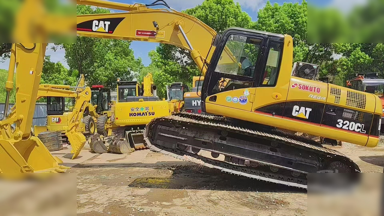 CATERPILLAR 320CL - Гусеничный экскаватор: фото 2 CATERPILLAR 320CL - Гусеничный экскаватор: фото 2
