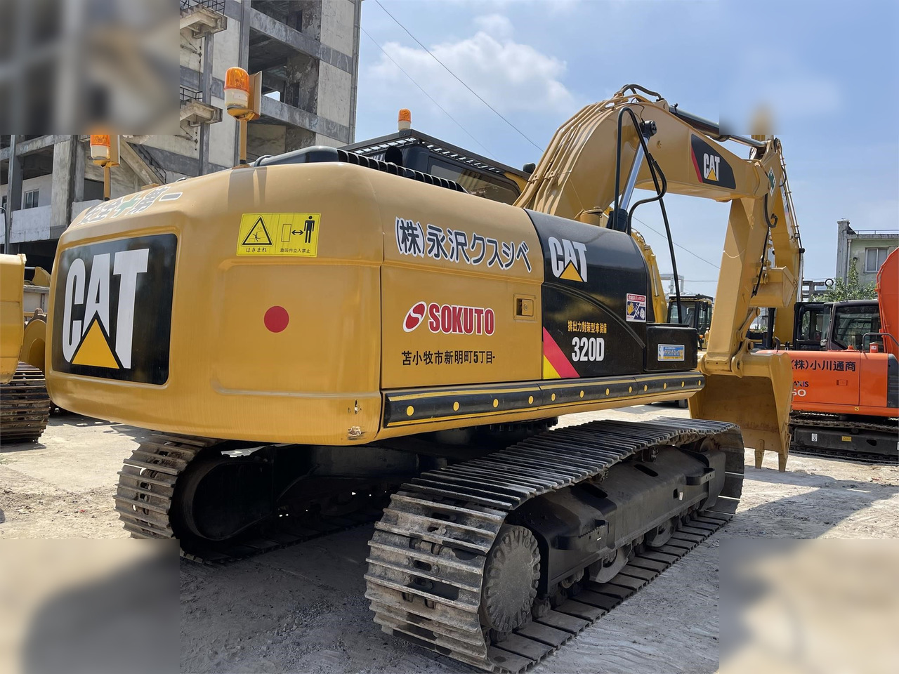 Гусеничный экскаватор CATERPILLAR 320D: фото 8