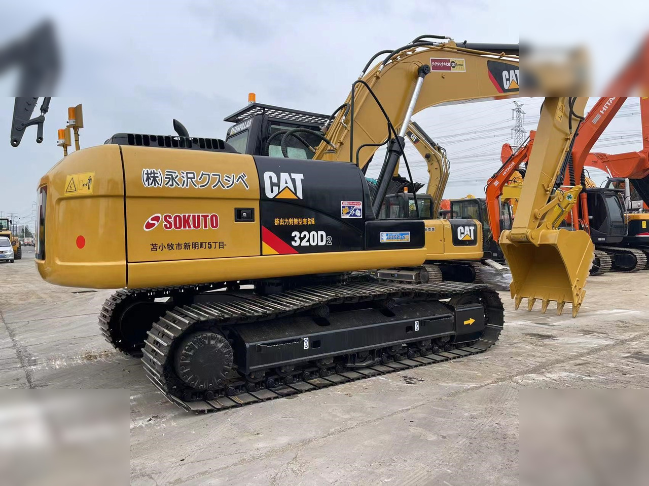 CATERPILLAR 320D2 - Гусеничный экскаватор: фото 2 CATERPILLAR 320D2 - Гусеничный экскаватор: фото 2