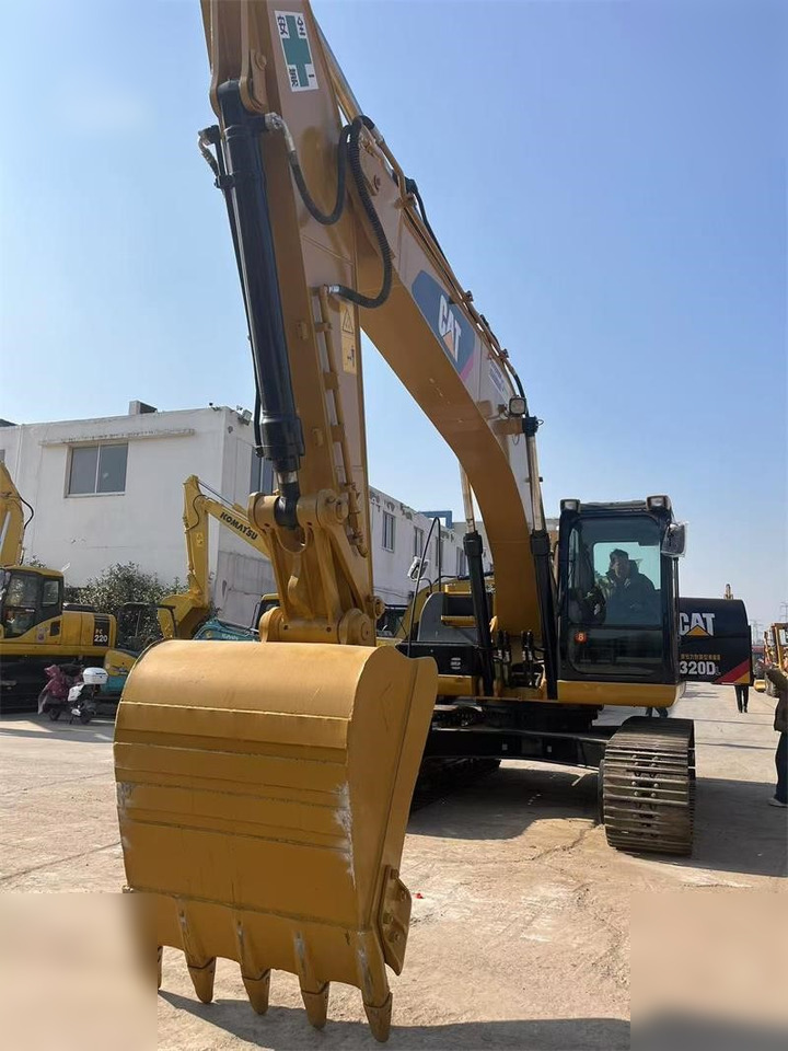 CATERPILLAR 320DL - Гусеничный экскаватор: фото 3 CATERPILLAR 320DL - Гусеничный экскаватор: фото 3
