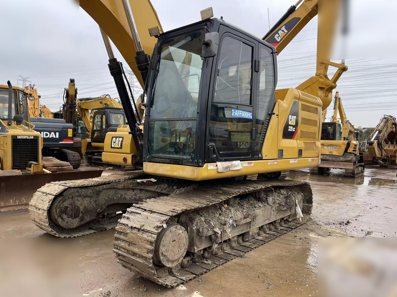 CATERPILLAR 320GC - Гусеничный экскаватор: фото 3 CATERPILLAR 320GC - Гусеничный экскаватор: фото 3