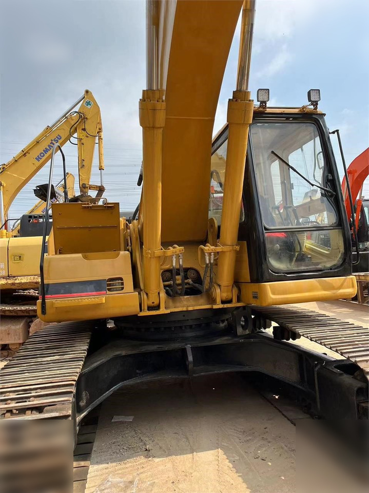 CATERPILLAR 325BL - Гусеничный экскаватор: фото 2 CATERPILLAR 325BL - Гусеничный экскаватор: фото 2