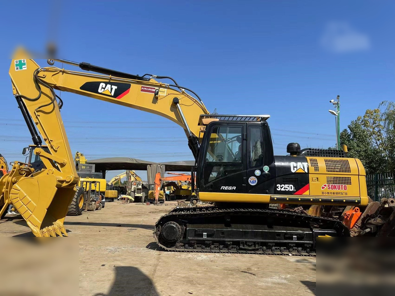 CATERPILLAR 325DL - Гусеничный экскаватор: фото 1 CATERPILLAR 325DL - Гусеничный экскаватор: фото 1