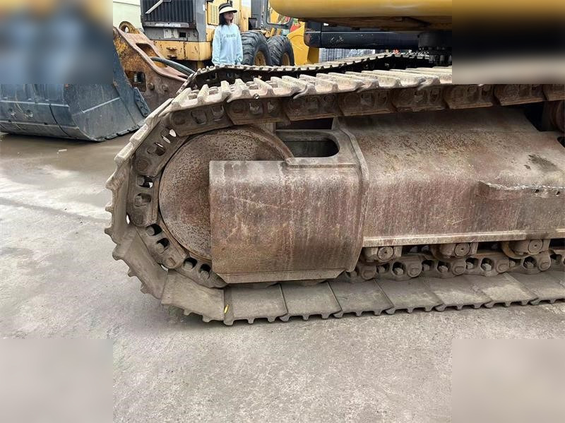 Гусеничный экскаватор CATERPILLAR 329D: фото 7