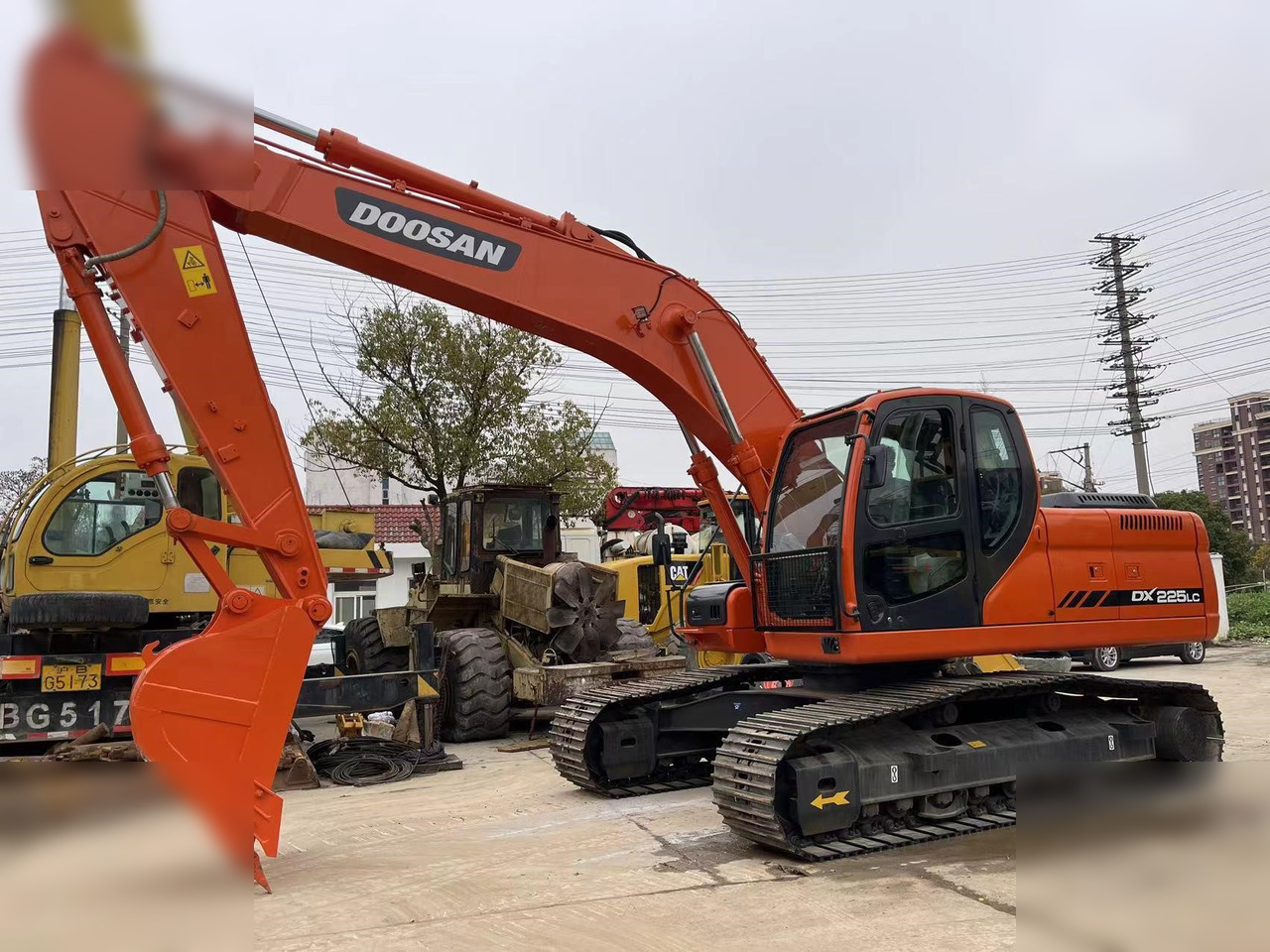 DOOSAN DX225 LC - Гусеничный экскаватор: фото 2 DOOSAN DX225 LC - Гусеничный экскаватор: фото 2