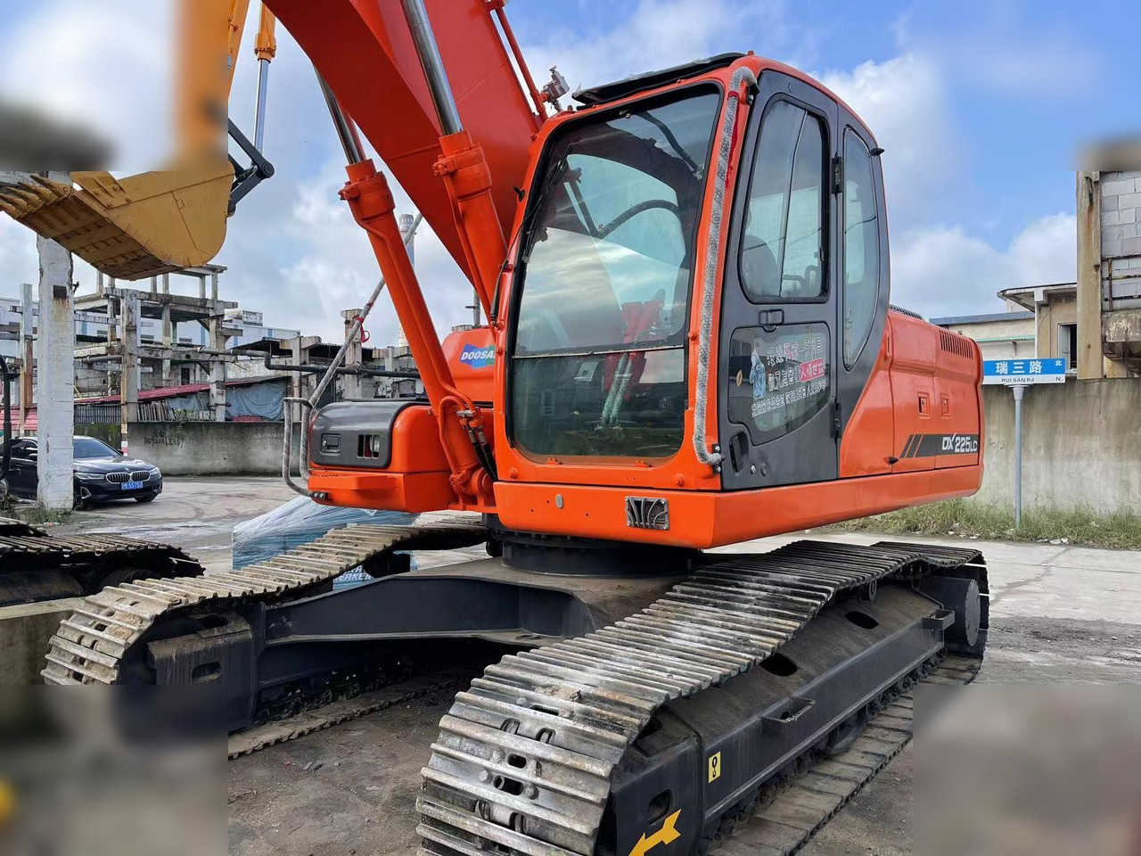DOOSAN DX225 LCA - Гусеничный экскаватор: фото 3 DOOSAN DX225 LCA - Гусеничный экскаватор: фото 3