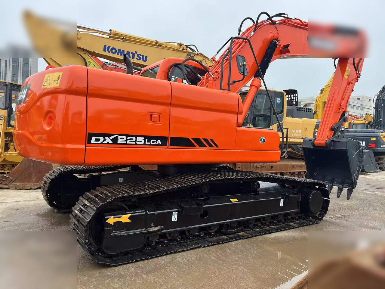 DOOSAN DX225 LCA - Гусеничный экскаватор: фото 3 DOOSAN DX225 LCA - Гусеничный экскаватор: фото 3