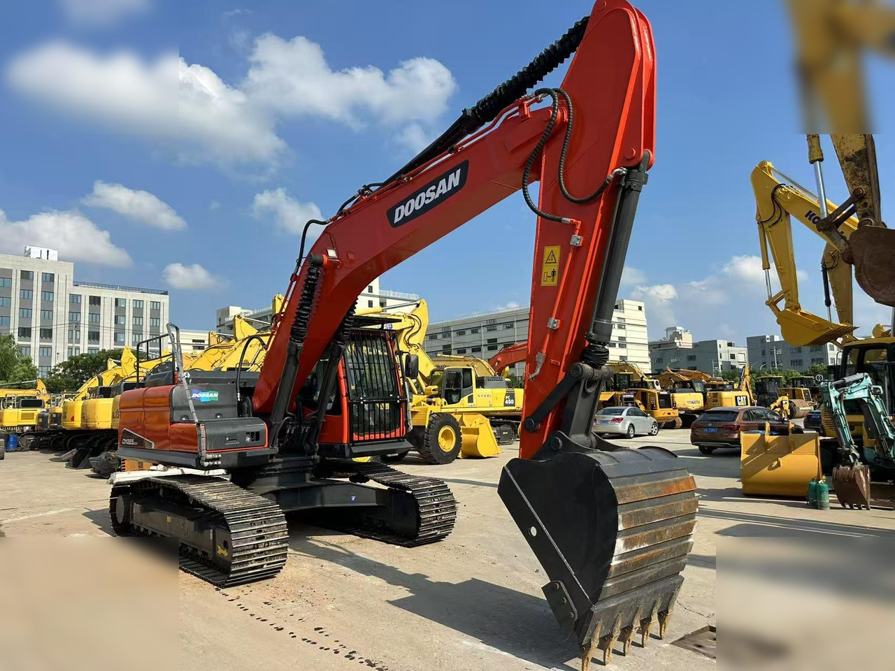 DOOSAN DX225 LCA - Гусеничный экскаватор: фото 5 DOOSAN DX225 LCA - Гусеничный экскаватор: фото 5