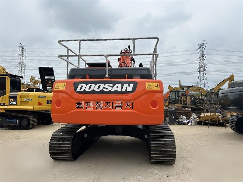 DOOSAN DX260 LC - Гусеничный экскаватор: фото 3 DOOSAN DX260 LC - Гусеничный экскаватор: фото 3