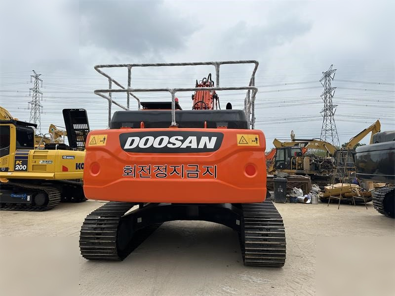 DOOSAN DX260 LC - Гусеничный экскаватор: фото 3 DOOSAN DX260 LC - Гусеничный экскаватор: фото 3