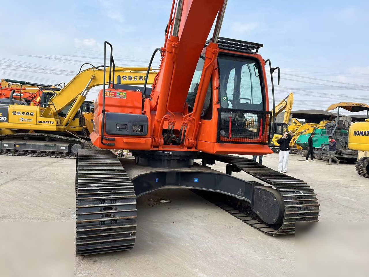 DOOSAN DX300 LC-9C - Гусеничный экскаватор: фото 4 DOOSAN DX300 LC-9C - Гусеничный экскаватор: фото 4