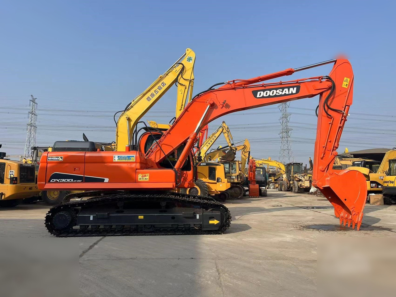 DOOSAN DX300 LC-9C - Гусеничный экскаватор: фото 2 DOOSAN DX300 LC-9C - Гусеничный экскаватор: фото 2