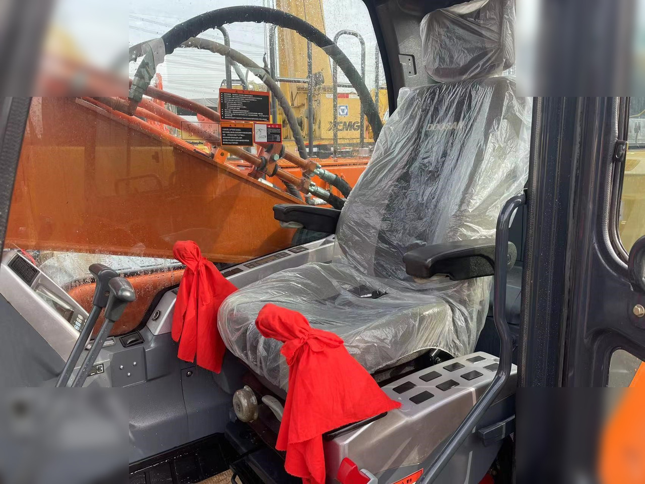 DOOSAN DX300 LCA - Гусеничный экскаватор: фото 5 DOOSAN DX300 LCA - Гусеничный экскаватор: фото 5