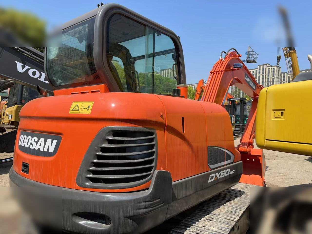 DOOSAN DX60-9C - Гусеничный экскаватор: фото 4 DOOSAN DX60-9C - Гусеничный экскаватор: фото 4