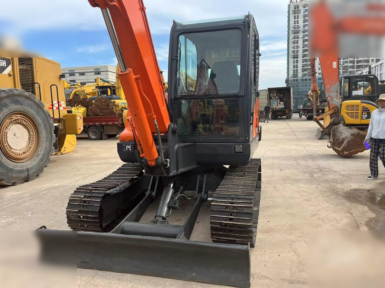 DOOSAN DX60-9C - Гусеничный экскаватор: фото 5 DOOSAN DX60-9C - Гусеничный экскаватор: фото 5