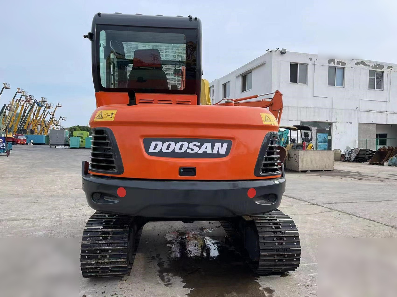 DOOSAN DX60-9C - Гусеничный экскаватор: фото 5 DOOSAN DX60-9C - Гусеничный экскаватор: фото 5