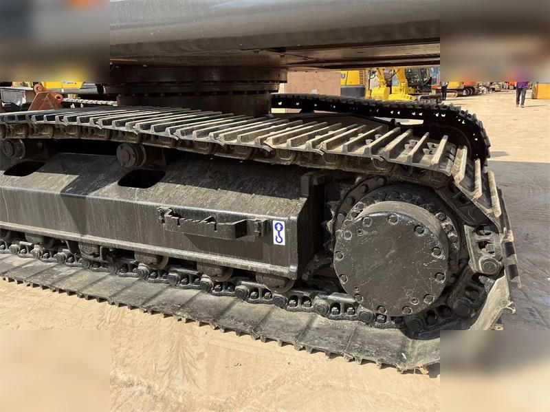 Гусеничный экскаватор HITACHI ZX240-3: фото 6 Гусеничный экскаватор HITACHI ZX240-3: фото 6