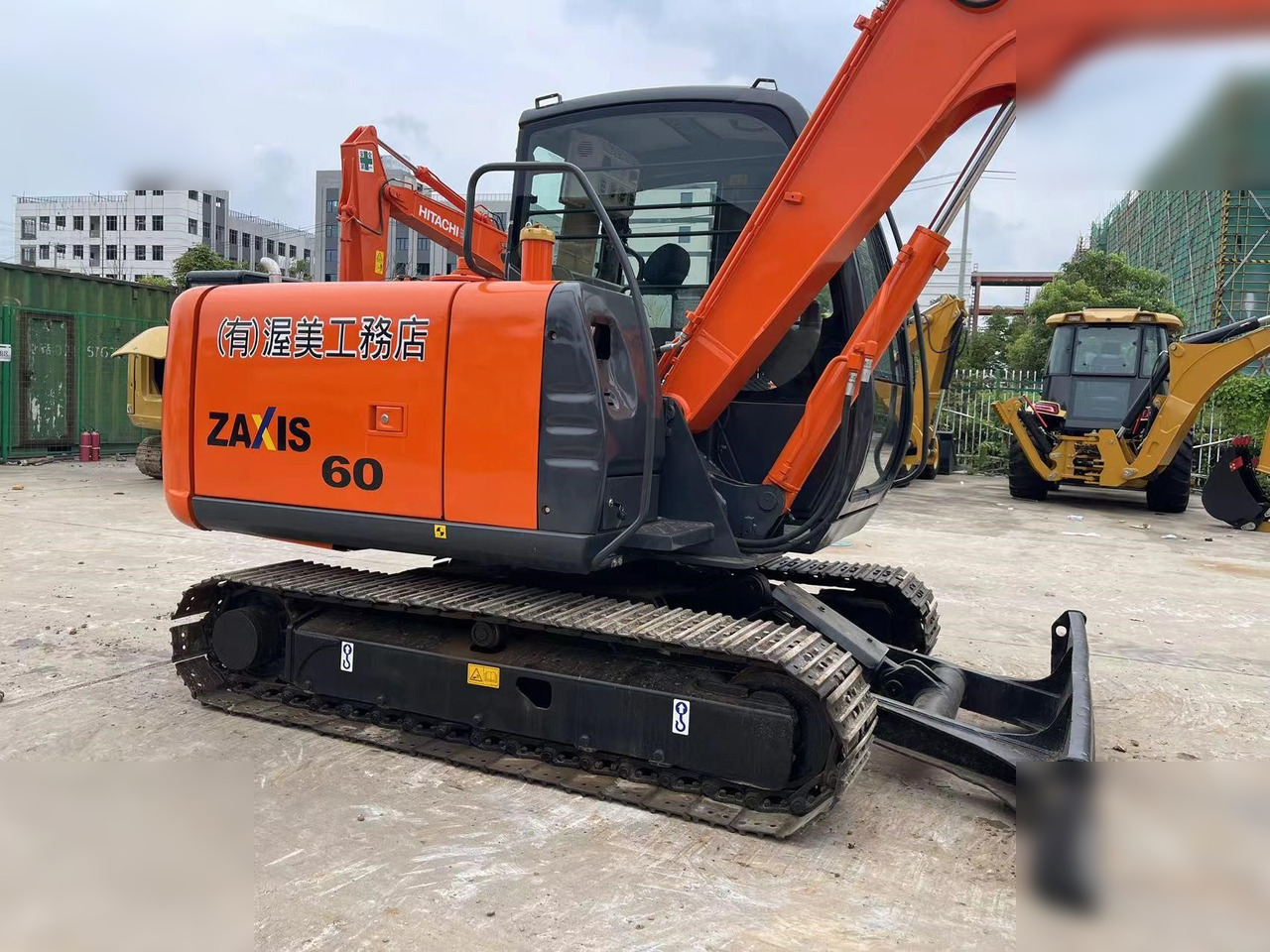 HITACHI ZX70 - Гусеничный экскаватор: фото 2 HITACHI ZX70 - Гусеничный экскаватор: фото 2