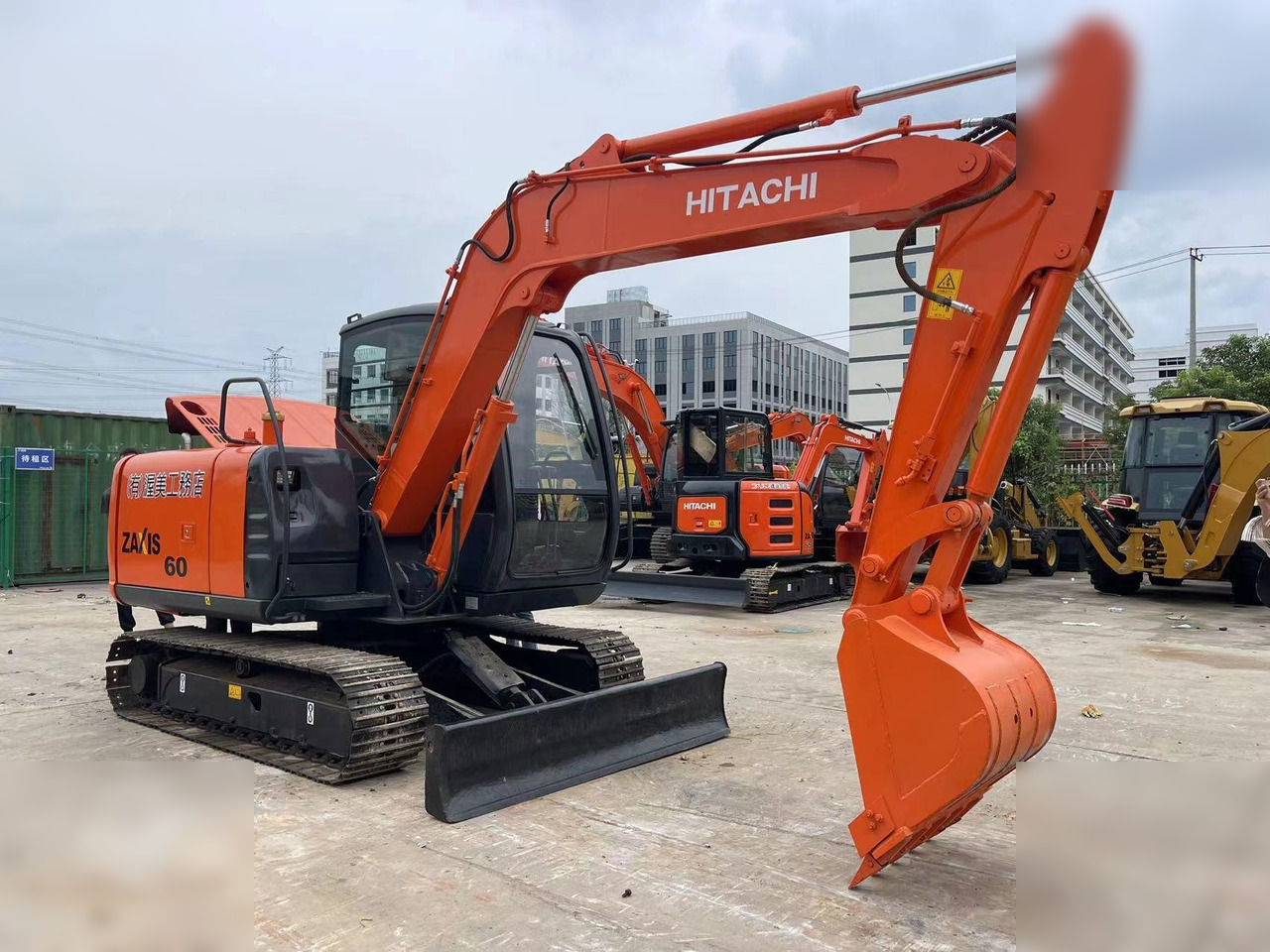 HITACHI ZX70 - Гусеничный экскаватор: фото 5 HITACHI ZX70 - Гусеничный экскаватор: фото 5