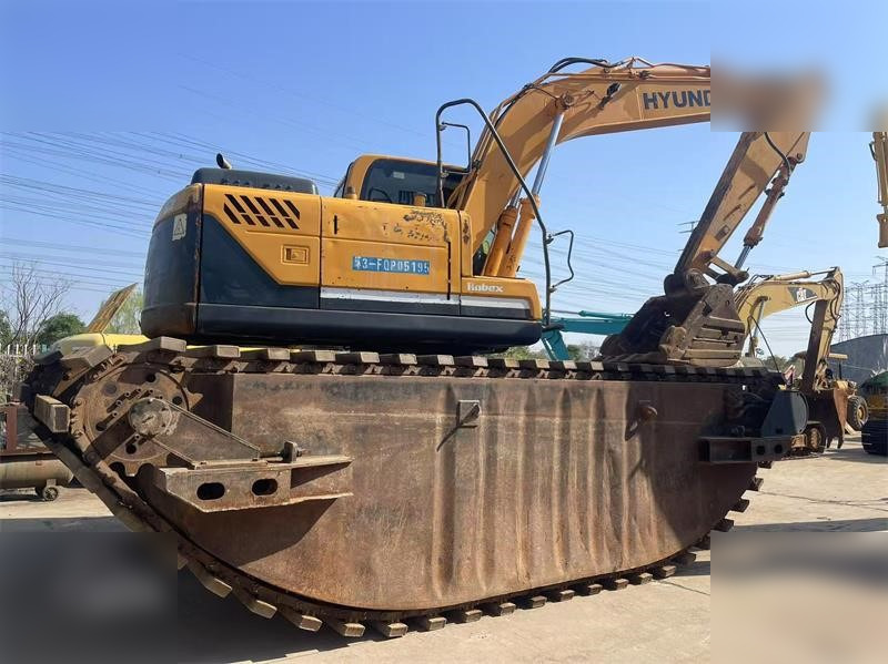 HYUNDAI ROBEX 150 LC-9 - Водный экскаватор: фото 1 HYUNDAI ROBEX 150 LC-9 - Водный экскаватор: фото 1