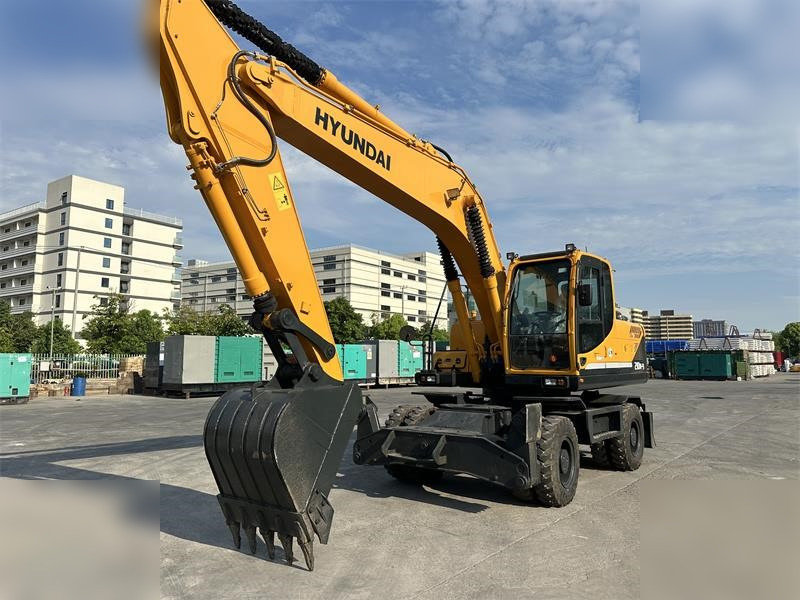 HYUNDAI ROBEX 210W-9 - Колёсный экскаватор: фото 4 HYUNDAI ROBEX 210W-9 - Колёсный экскаватор: фото 4
