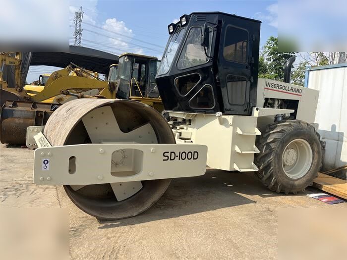 INGERSOLL-RAND SD100 - Каток: фото 1 INGERSOLL-RAND SD100 - Каток: фото 1