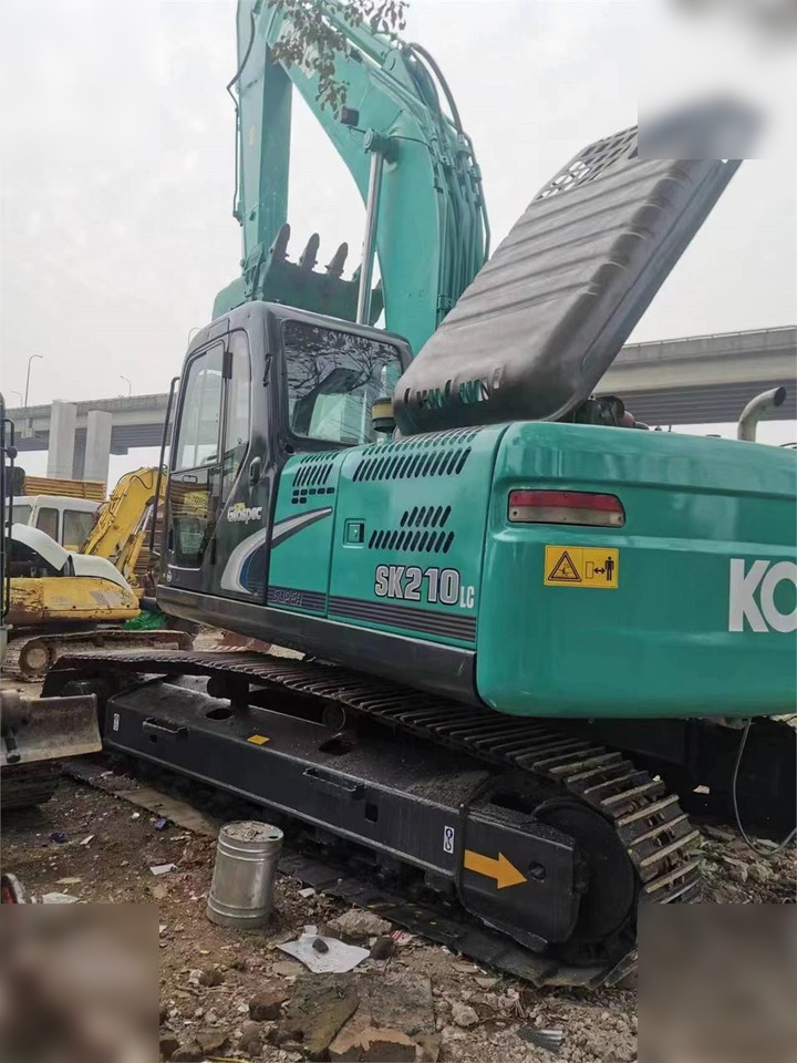 KOBELCO SK210 LC-8 - Гусеничный экскаватор: фото 4 KOBELCO SK210 LC-8 - Гусеничный экскаватор: фото 4