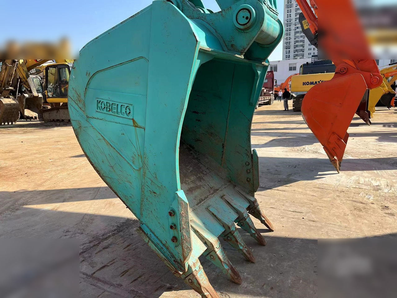 KOBELCO SK350D - Гусеничный экскаватор: фото 4 KOBELCO SK350D - Гусеничный экскаватор: фото 4