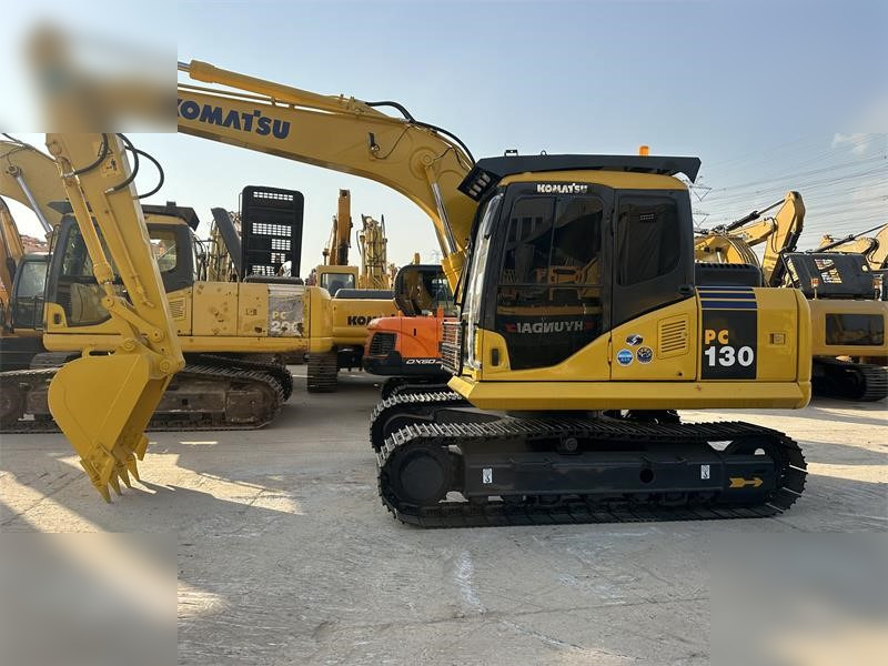 KOMATSU PC130-7 - Гусеничный экскаватор: фото 1 KOMATSU PC130-7 - Гусеничный экскаватор: фото 1