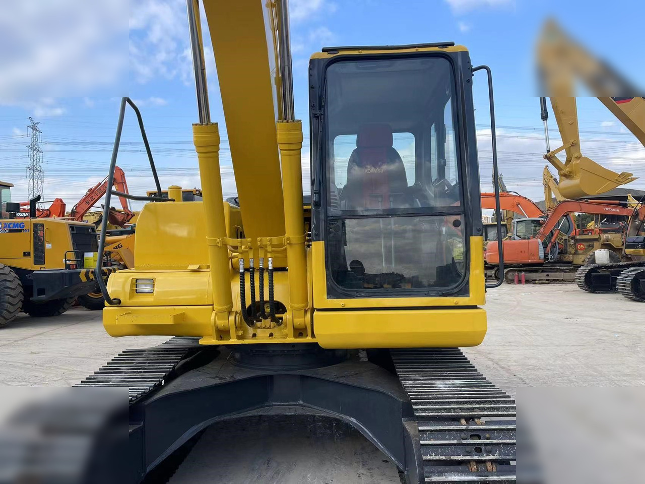 KOMATSU PC130-7 - Гусеничный экскаватор: фото 3 KOMATSU PC130-7 - Гусеничный экскаватор: фото 3