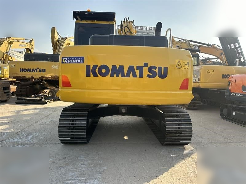 KOMATSU PC130-7 - Гусеничный экскаватор: фото 3 KOMATSU PC130-7 - Гусеничный экскаватор: фото 3